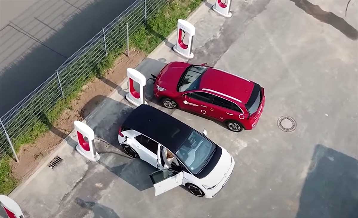 Tesla Superchargeurs ouverts aux non-Tesla