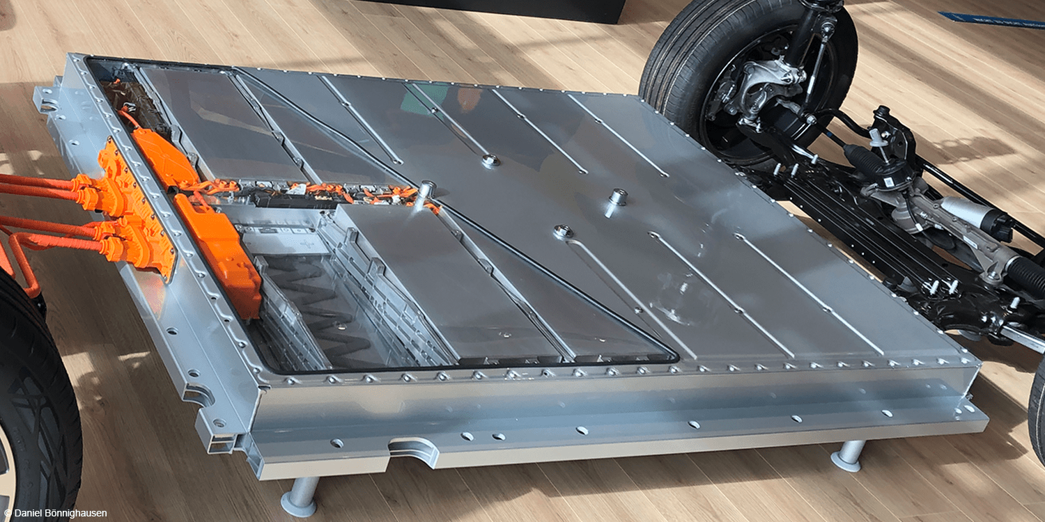 Le projet Fraunhofer réduit l'empreinte carbone des boîtiers de batterie - electrive.com